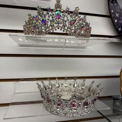 Julian Mercantile - Very detailed tiaras!