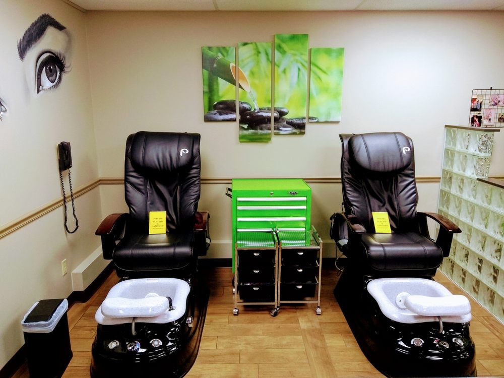 HAIRY SITUATIONS Updated October 2024 9139 N Dixie Dr, Dayton, Ohio