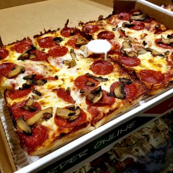 Jet's Pizza - BOGO PIZZA NIGHT - Pizza Near Me - Chicago, Illinois