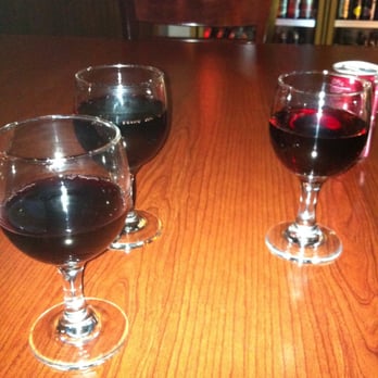 Taste of Tops - 3 Wine Flight (great deal) - Wine Bars Near Me - Tempe, Arizona Taste of Tops - 3 Wine Flight (great deal) - Wine Bars Near Me - Tempe, Arizona