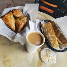 Cafe Con Leches