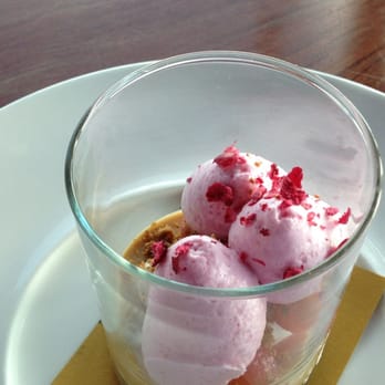 Sierra Mar - Dessert, combo or cranberry merangue, caramel pudding, poached apples...hmm - New American Near Me - Big Sur, California Sierra Mar - Dessert, combo or cranberry merangue, caramel pudding, poached apples...hmm - New American Near Me - Big Sur, California
