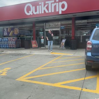 QuikTrip - The gasoline station - Gas Stations Near Me - Oak Grove, Missouri