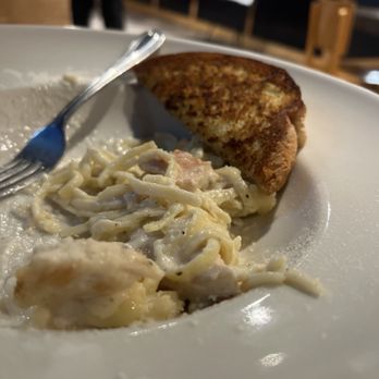 Gracy's - The remains of my chicken Alfredo - Breakfast & Brunch Near Me - North Logan, Utah