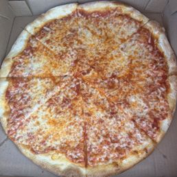Perfect "orange" pizza. As good as anything in Brooklyn Perfect "orange" pizza. As good as anything in Brooklyn