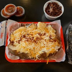 K&K Bar B-Que - Loaded baked potato