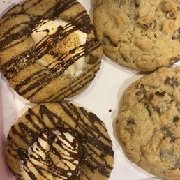 S'more Cookie and chocolate chip S'more Cookie and chocolate chip