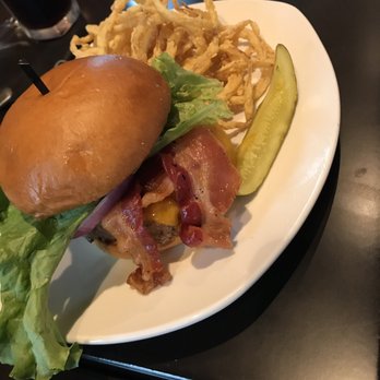 110 Grill - Henrietta - Bacon cheese burger - New American Near Me - Henrietta, New York 110 Grill - Henrietta - Bacon cheese burger - New American Near Me - Henrietta, New York