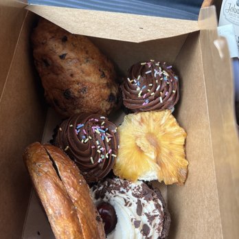 Tori's Bakeshop - Goodies - Bakeries Near Me - Toronto, Ontario