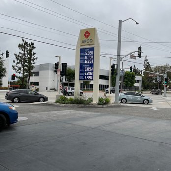 Arco - 6/17/22 - Gas Stations Near Me - El Monte, California Arco - 6/17/22 - Gas Stations Near Me - El Monte, California