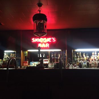 Skidgie's - If Heaven doesn't have neon signs, a fully stocked backbar, and ice cold "fishbowls" and "Kong's", I don't want t go. - Dive Bars Near Me - Port Huron, Michigan Skidgie's - If Heaven doesn't have neon signs, a fully stocked backbar, and ice cold "fishbowls" and "Kong's", I don't want t go. - Dive Bars Near Me - Port Huron, Michigan