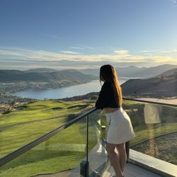 The Rise Golf Course - The view from the edge restaurant corner table.