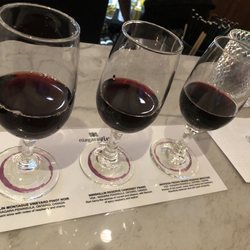 Niagara Vines - Red Wine Flight
