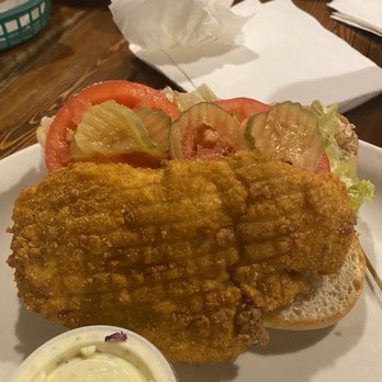 Barnes Restaurant - Fried Flounder Po-Boy Sandwich - Barbeque Near Me - Savannah, Georgia