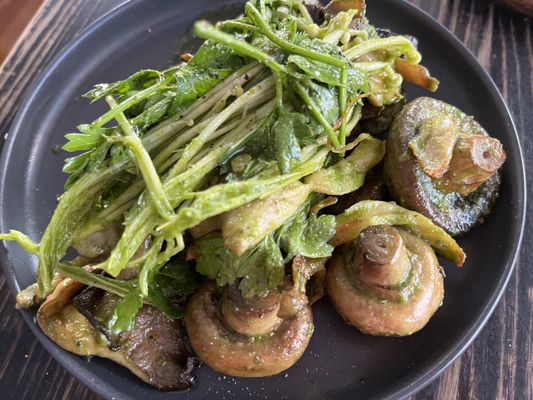 Black Cow Bistro by null