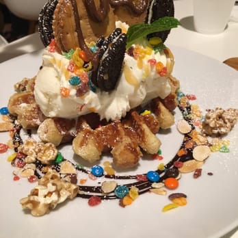 Cafe Maji - The waffle sundae - Coffee & Tea Near Me - Artesia, California