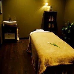 Asian Touch - Our cozy treatment room , clean,quiet and comfortable new massage bed going to give you the best relaxing time.