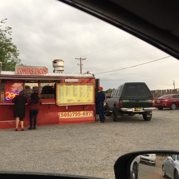 Compas Tacos - two people standing in front of a food truck - Food Trucks Near Me - Santa Fe, New Mexico