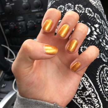 LA Nails - The coats were too thick and the lady did not allow time for them to dry in between layers. Already chipping :( - Nail Salons Near Me - Roseville, Minnesota