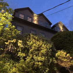 Sea Rose Suites - Third floor corner suite walkable