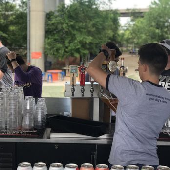 Bar K - Outdoor bar spot with large variety of beers & canned cocktails to enjoy while your pup plays. Great bar staff - Dog Parks Near Me - Kansas City, Missouri