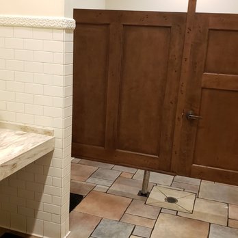 la Madeleine - Bathroom - Bakeries Near Me - Houston, Texas