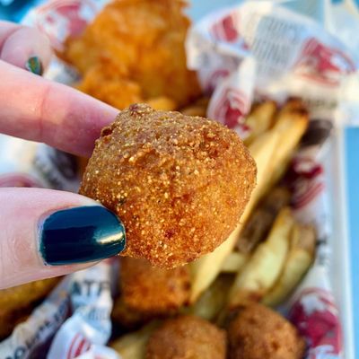 Detroit’s Original Seafood Truck by null