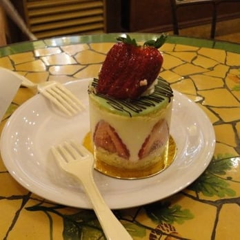 Cocola Bakery - Rouge (Strawberry Cake) - Bakeries Near Me - San Jose, California