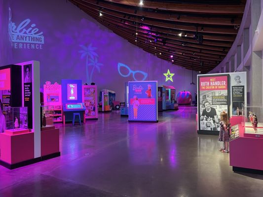 Exploration Place by null