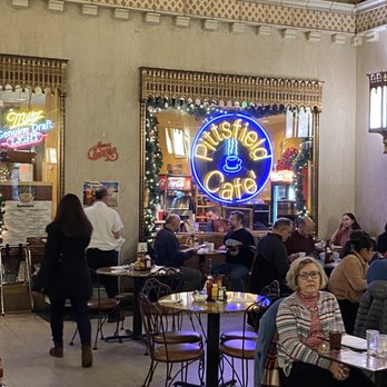 Pittsfield Cafe - Breakfast & Brunch Near Me - Chicago, Illinois