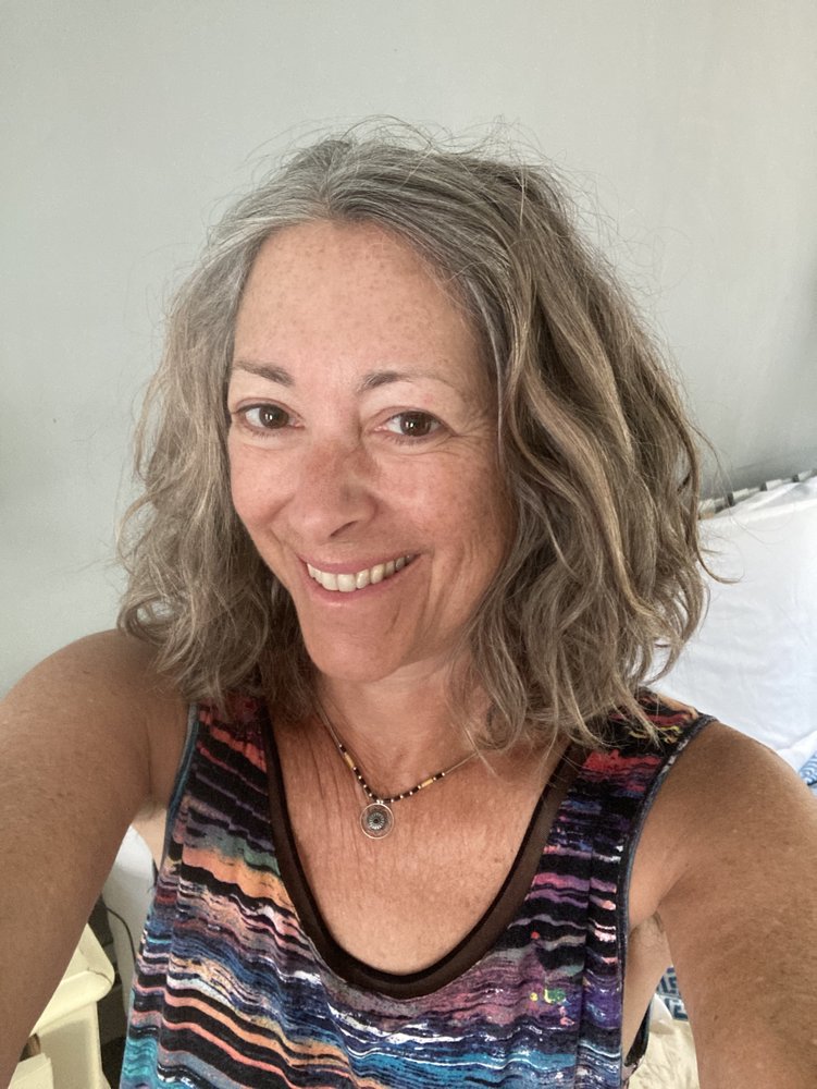 ZOOM HAIR STUDIO Updated August 2024 74 Photos & 16 Reviews 75