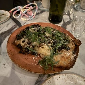 De La Nonna - Roasted Mushroom (v) - Pizza Near Me - Los Angeles, California