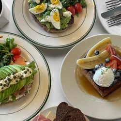 Monday to Sunday Cafe