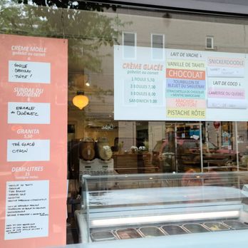 Dalla Rose - the front window of a pastry shop - Ice Cream & Frozen Yogurt Near Me - Montreal, Quebec