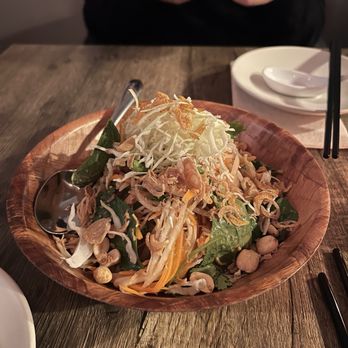 Mawn - Cambodian papaya salad (10/10) - Cambodian Near Me - Philadelphia, Pennsylvania