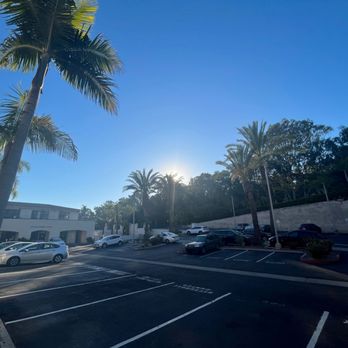 Ami Ben-Artzi, MD - Office parking - Rheumatologists Near Me - Del Mar, California Ami Ben-Artzi, MD - Office parking - Rheumatologists Near Me - Del Mar, California