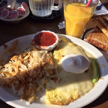 Breakers Breakfast, Brunch & Lunch - Bacon avocado omelette - Breakfast & Brunch Near Me - Pacifica, California