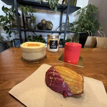 Sucre Table - Bakeries Near Me - Tampa, Florida