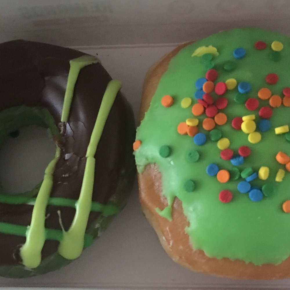Krispy Kreme - St Patrick Day Doughnuts @ Ponce Krispy Kreme - Coffee & Tea Near Me - Atlanta, Georgia