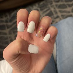 Happy Nails Salon