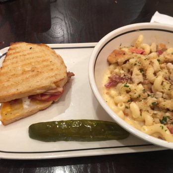 Corner Bakery Cafe - 1/2 club panini & 1/2 bacon, Mac, & cheese - Cafes Near Me - Fresno, California
