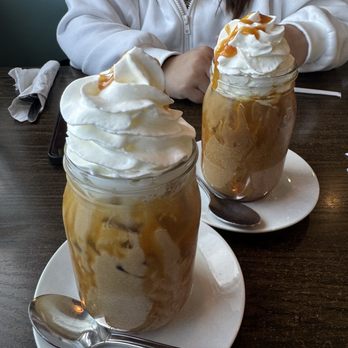 Broken Yolk Cafe - Breakfast & Brunch Near Me - Fullerton, California