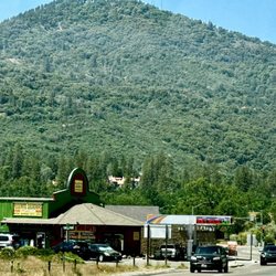Yosemite Souvenir and Gifts