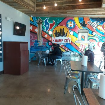 Swamp City - Eating area - Cajun/Creole Near Me - Houston, Texas