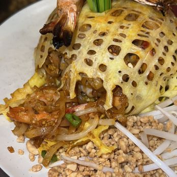 Sala Thai Restaurant - PAD THAI inside - Thai Near Me - New York, New York Sala Thai Restaurant - PAD THAI inside - Thai Near Me - New York, New York