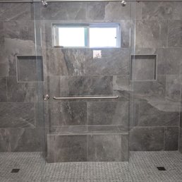 Front view look of the shower. Front view look of the shower.