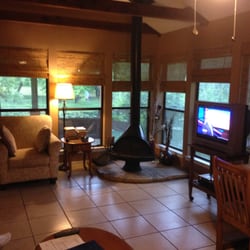 Lazy RnR Wimberley Cabins - Living room cabin 9