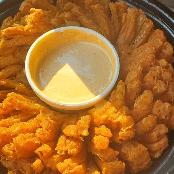 Outback Steakhouse - Steakhouses Near Me - Newington, Connecticut