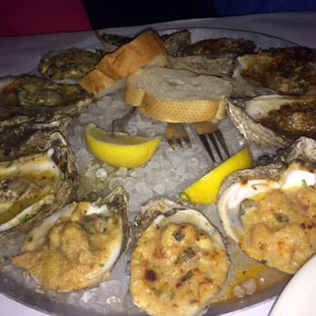 Half Shell Oyster House - Oyster sampler - Seafood Near Me - Biloxi, Mississippi Half Shell Oyster House - Oyster sampler - Seafood Near Me - Biloxi, Mississippi