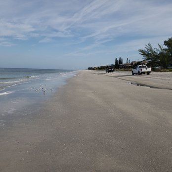 Indian Rocks Beach - They're on it! Patrolling to make sure it's clean, no stinky smell. So thrilled to come home & find such a clean beach. - Beaches Near Me - Indian Rocks Beach, Florida Indian Rocks Beach - They're on it! Patrolling to make sure it's clean, no stinky smell. So thrilled to come home & find such a clean beach. - Beaches Near Me - Indian Rocks Beach, Florida